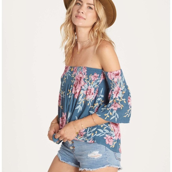 Billabong Tops - NWT! 🏷Billabong • Free flow top